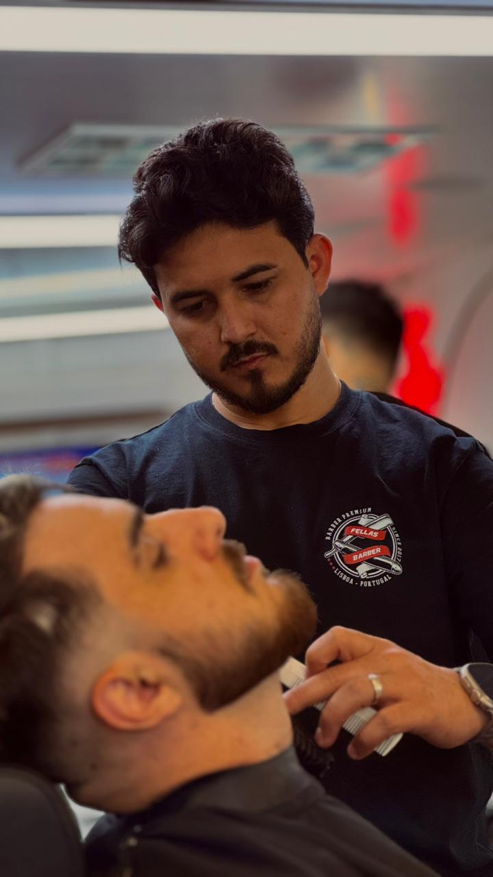 Fellas Barbers beard trim and grooming service